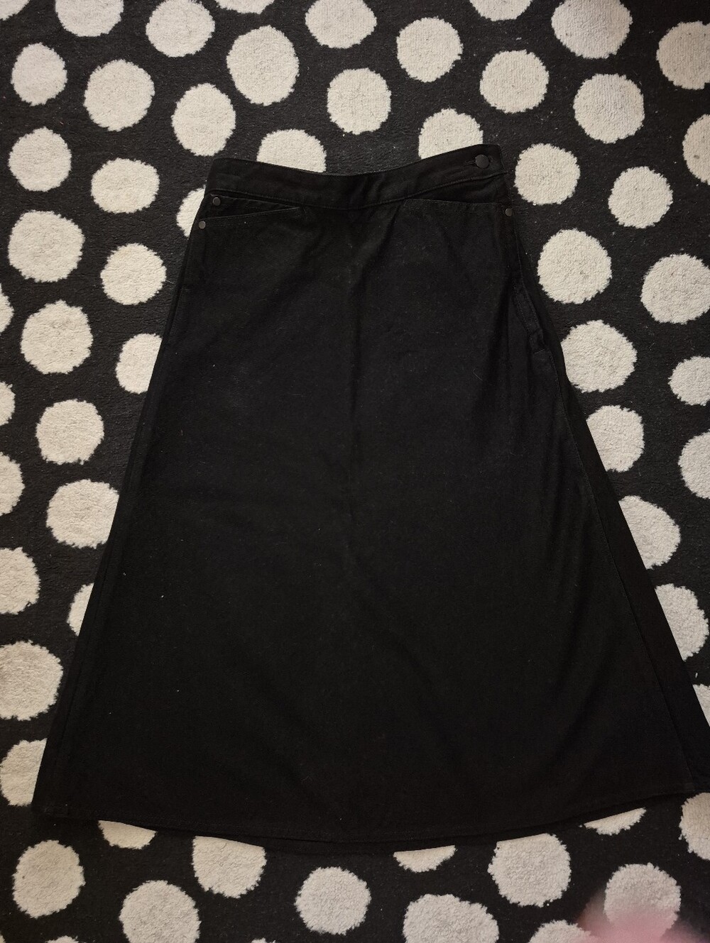 Uniqlo U Black A-Line Skirt 2